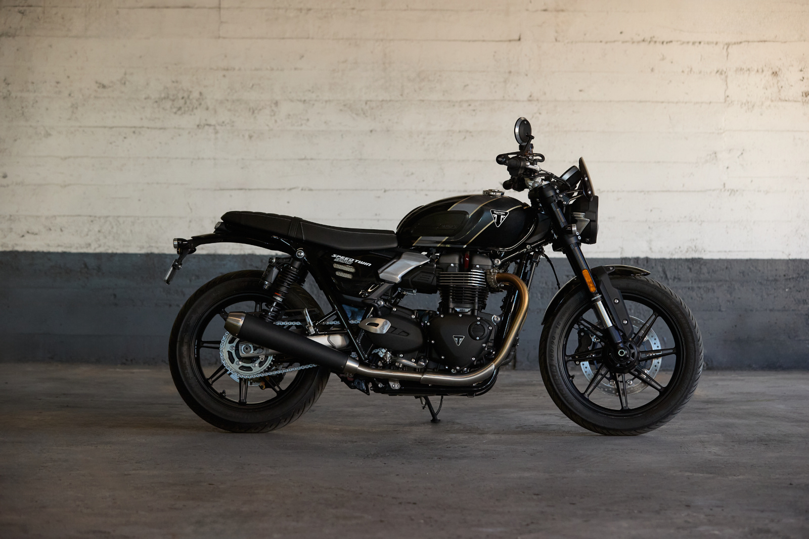 speed-twin-900
