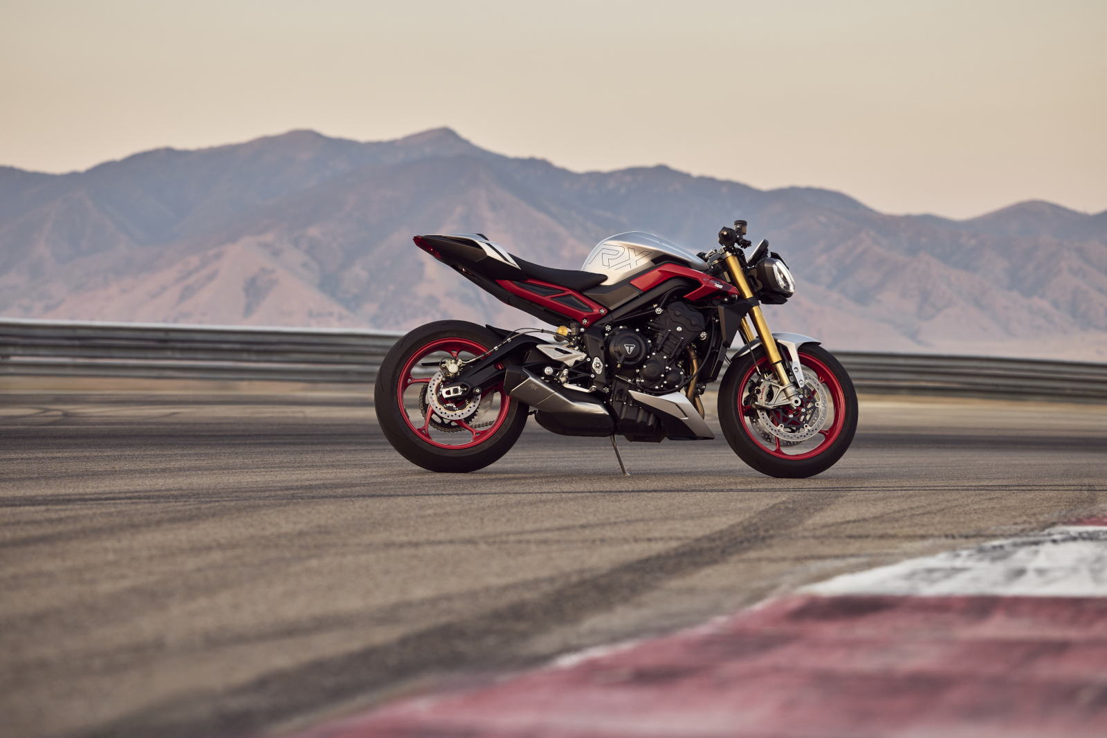 Street Triple 765 RX - Image 3